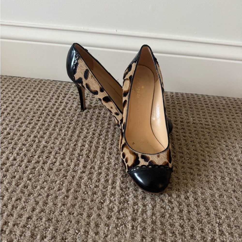 Kate Spade Tan and Black Stiletto Heels